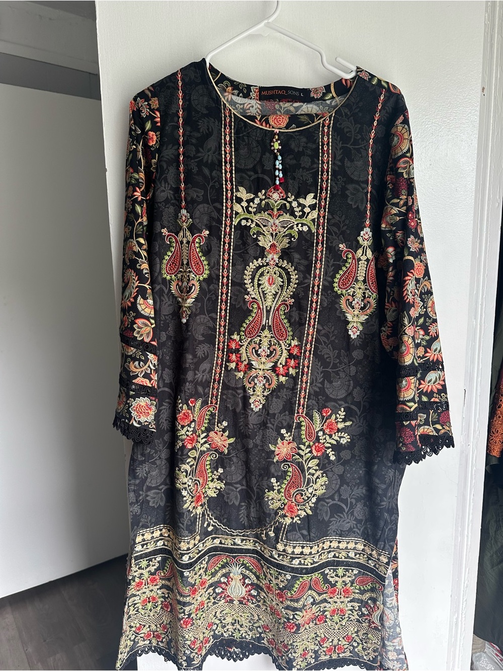 Pakistani Black Floral Embroidered Women Kurta